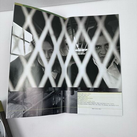 At Folsom Prison by Johnny Cash 2 CD and 1 DVD Music Collection - Picture 9 of 9